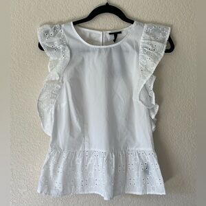 0313 - WHO WHAT WEAR Women’s Small White Ruffle Details Blouse